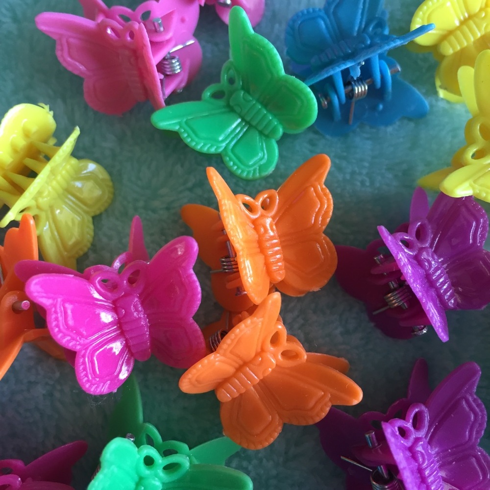 🦋Super cute 90s mini butterfly clips🦋